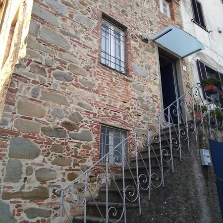 Rustico Felice شقة